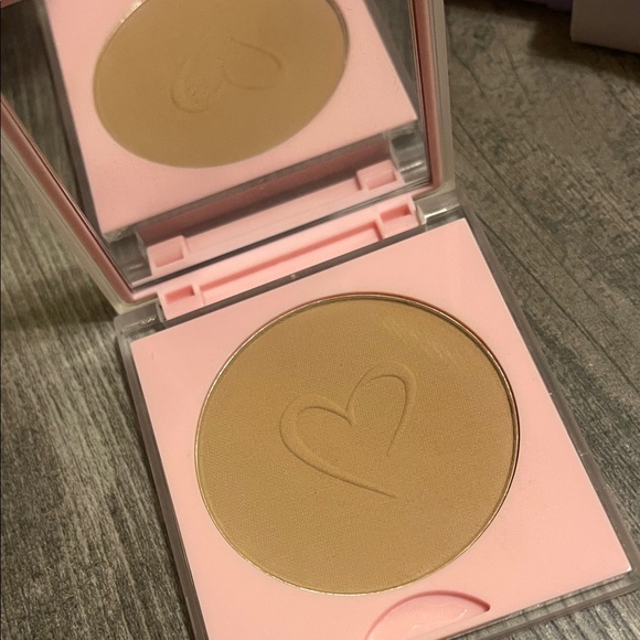 Makeup bundle!! - Picture 2 of 12